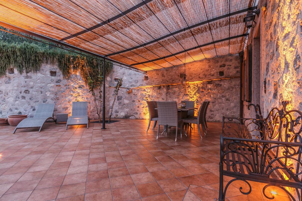 Villa Limone リモーネ・スル・ガルダ エクステリア 写真
