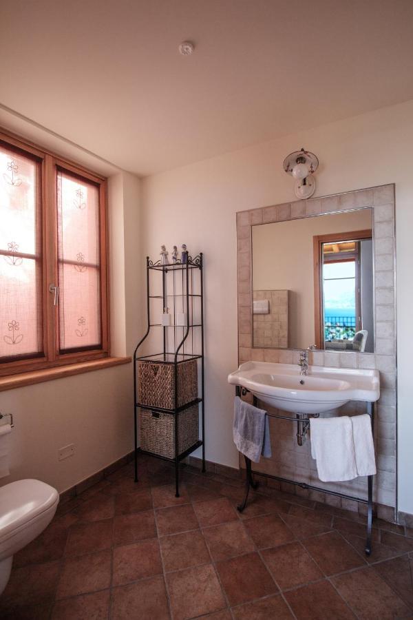 Villa Limone リモーネ・スル・ガルダ エクステリア 写真
